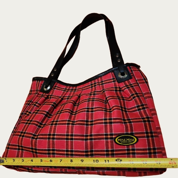 GRUNGE  90's Vintage Red and Black Capacious Tartan Tote with Pleated Design EUC - Picture 10 of 17